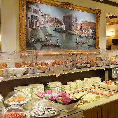 Ai Mori D'Oriente Hotel Venice Exterior photo