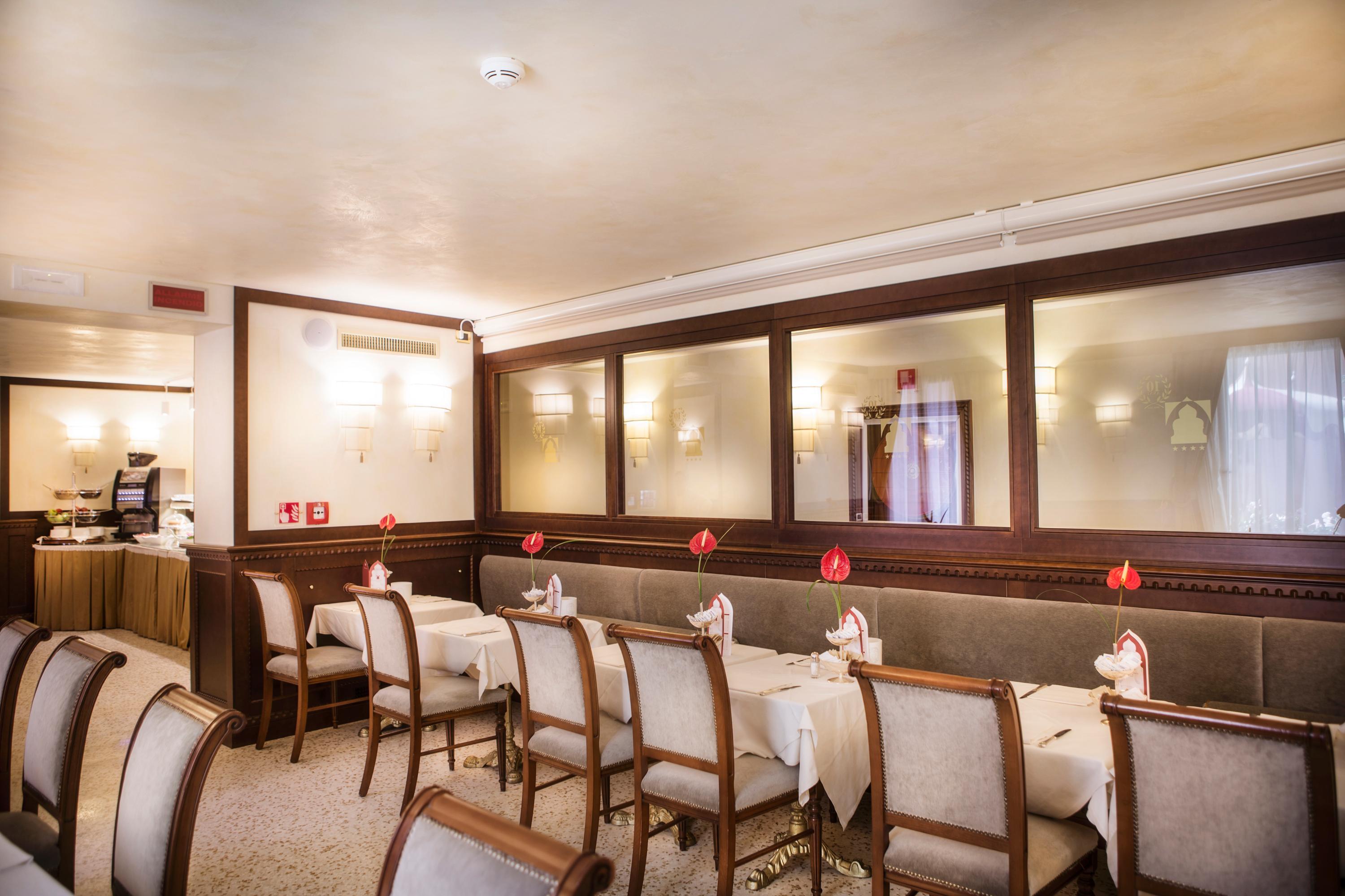 Ai Mori D'Oriente Hotel Venice Exterior photo