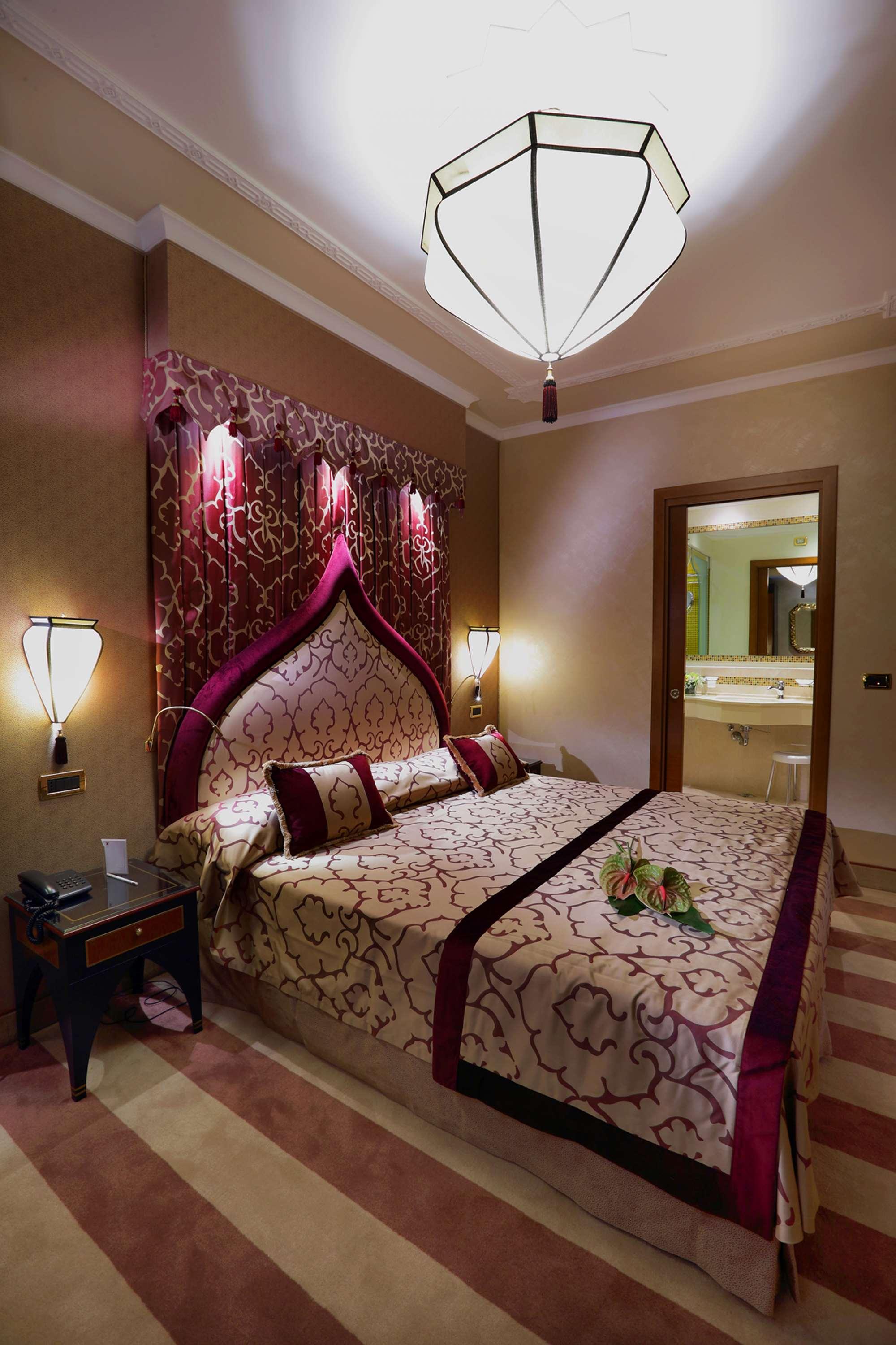 Ai Mori D'Oriente Hotel Venice Exterior photo