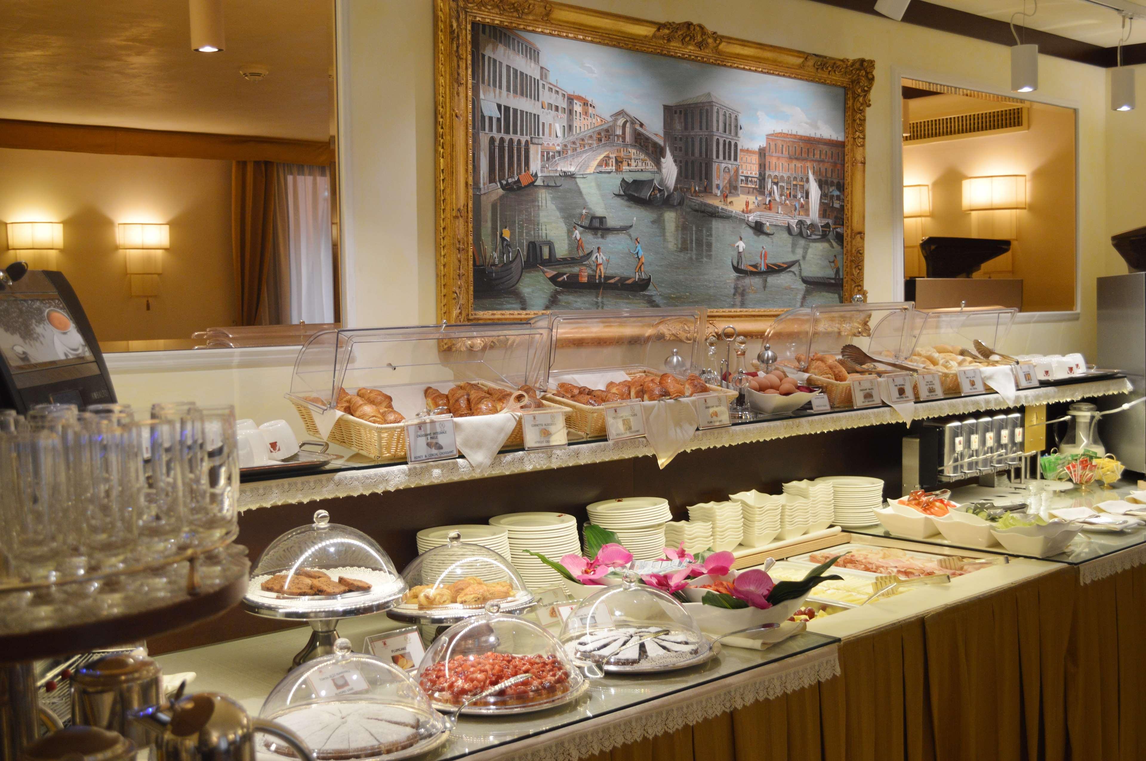 Ai Mori D'Oriente Hotel Venice Exterior photo