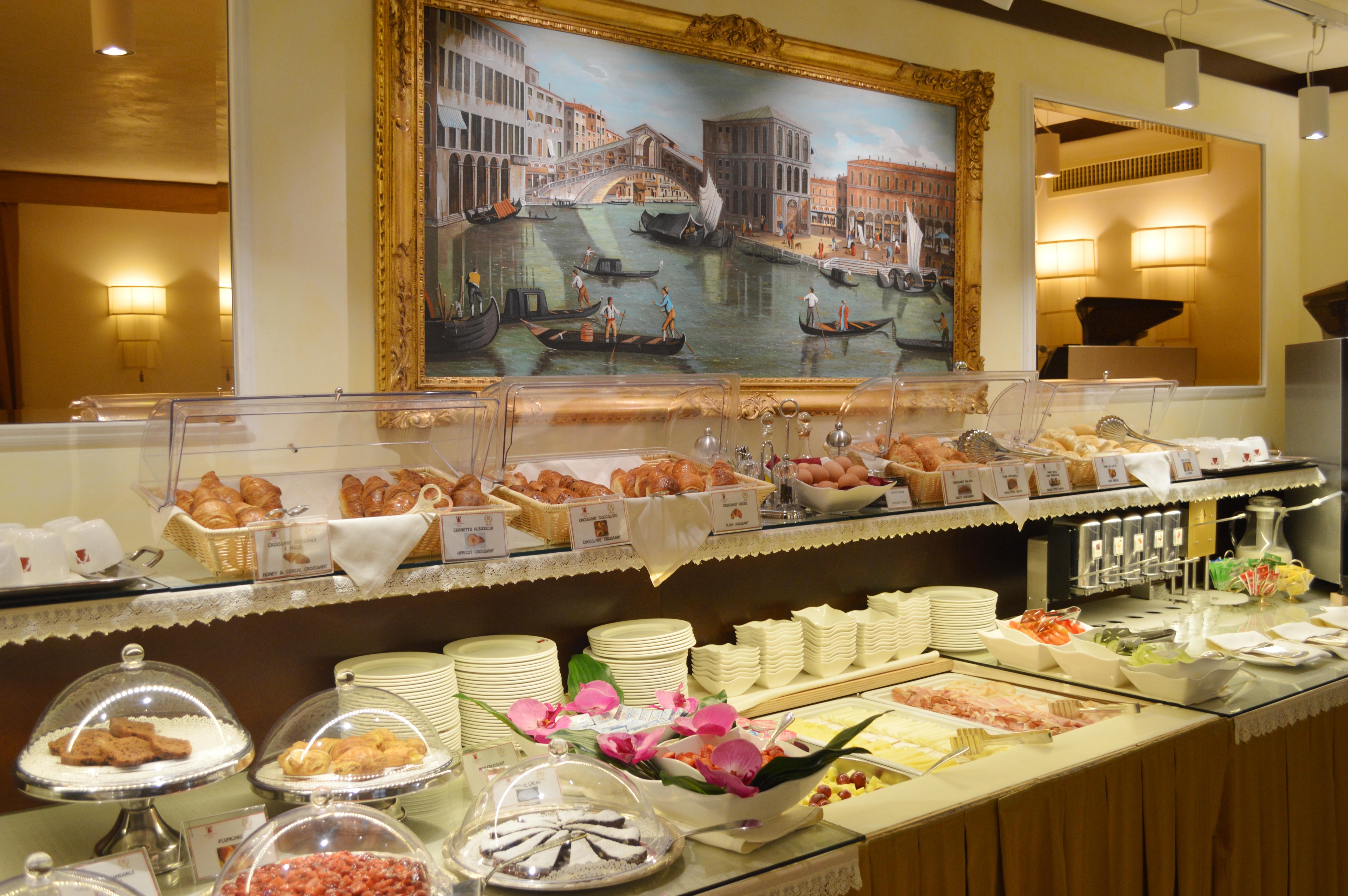 Ai Mori D'Oriente Hotel Venice Exterior photo