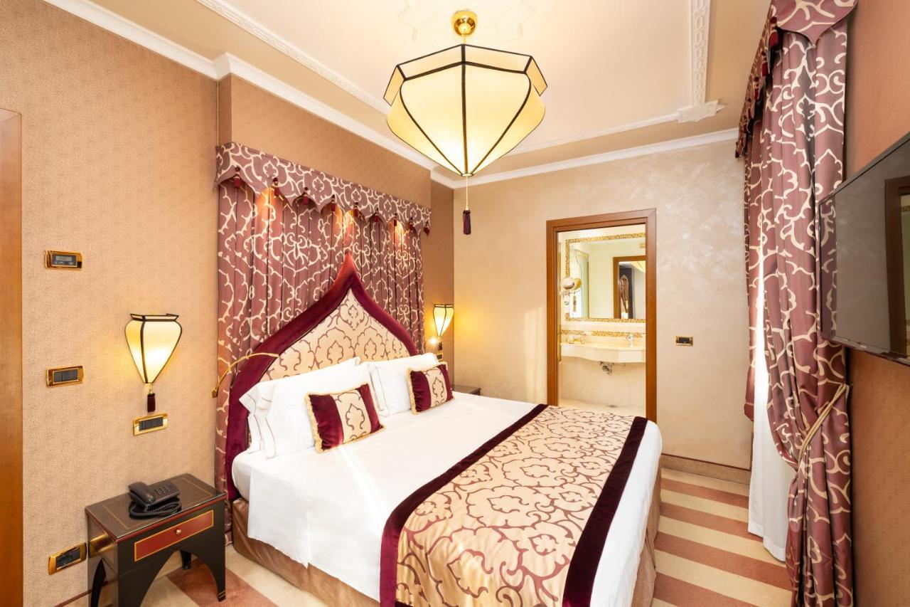 Ai Mori D'Oriente Hotel Venice Exterior photo