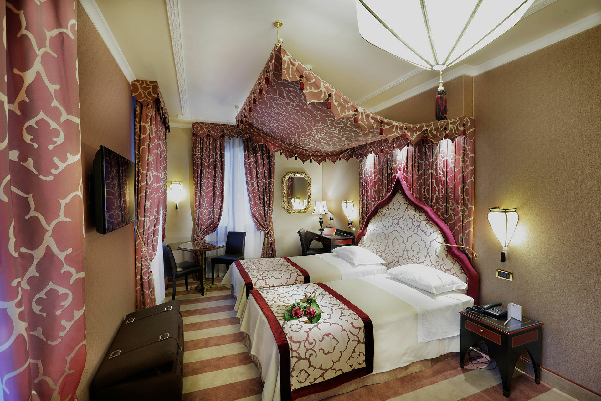 Ai Mori D'Oriente Hotel Venice Exterior photo